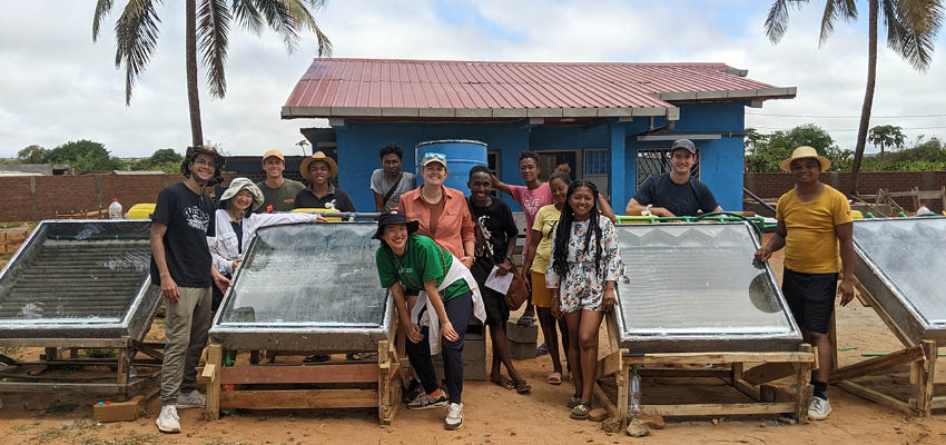 The D-Lab team at the testing site in Ambovombe, Madagascar, alongside mentors Harry Chaplin (Tatirano) and Karl Zimmerman (UBC), as well as collaborators from NGO Tatirano and the University of Antananarivo (L'Ecole Supérieure Polytechnique d'Antananarivo (ESPA)). Photo: Karl Zimmerman 