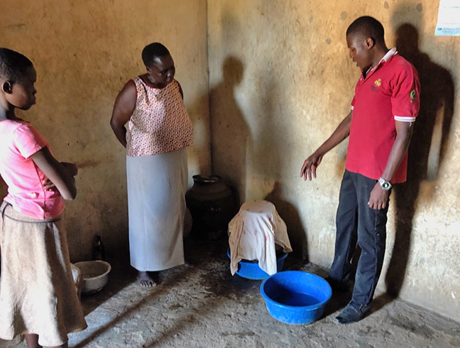 With this clay pot cooler, Grace will be / is now able to store her vegetables for more than one day and go to the market less often.