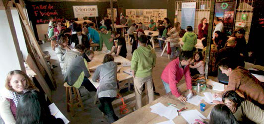 C-Innova’s makerspace in Bogotá hosts workshops, classes, and meetings. Credit: C-Innova Team