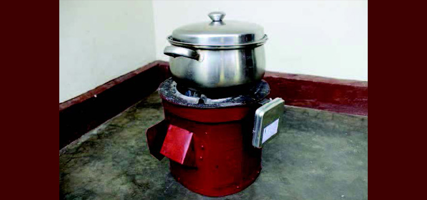 A Sensen SUM installed on a Makaa stove.