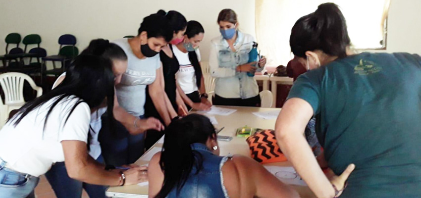 Focus groups in Bajo Cauca and Andes, Colombia. Photo: ARM