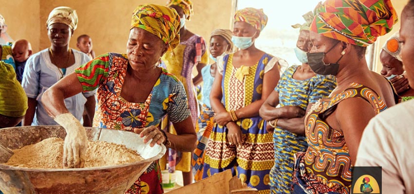 Ayirkasa women in Ghana learning the process of making shea butter to create a sustainable source of income. Photo: https://ayirkasa.org/about 