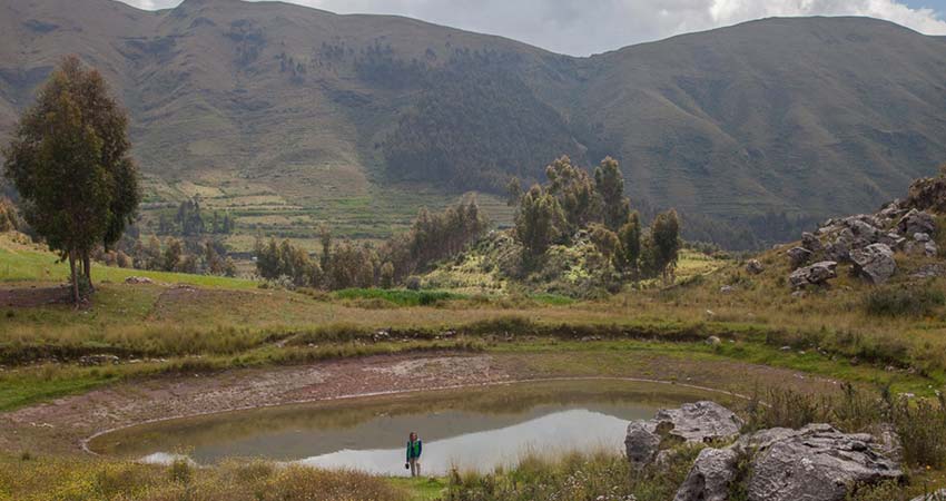 Q'ocha. Photo: https://greg-willis.com/2018/tambomachay-cusco-walk/
