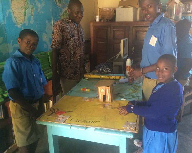 Kasiisi students in Uganda prototyping their social entrepreneurship ideas with Nai Kalema's guidance