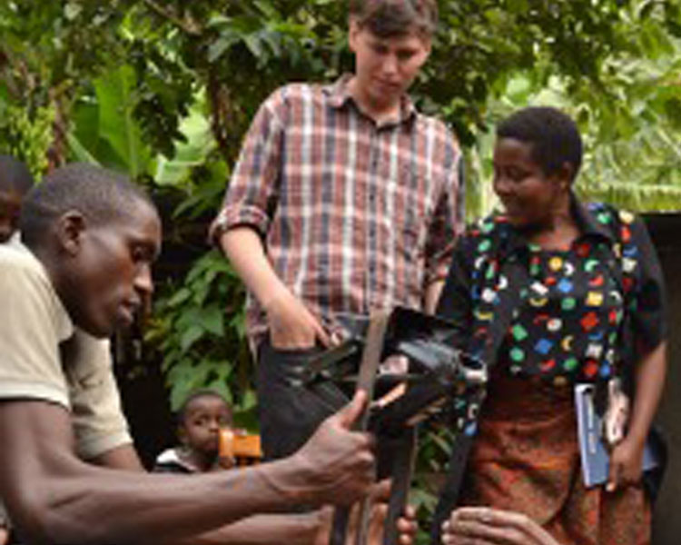 Working with the avocado processing team at IDDS.