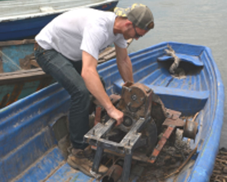 Loading the gearbox onto a boat.