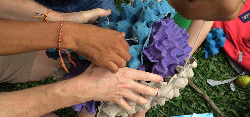 Participants from IDDS 2015: Basura Cero (Zero Waste) in Cali, Colombia co-creating the solution for their first design challenge. Organized by Diversa and MIT D-Lab. Photo by Sher Vogel